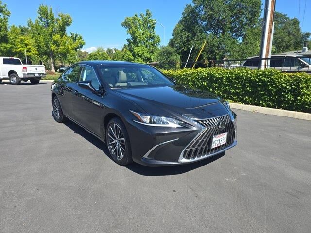 2025 Lexus ES 350 Base