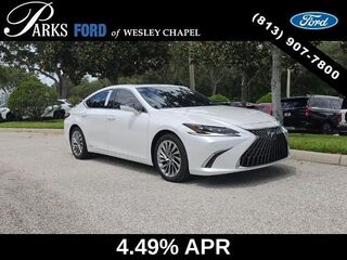 2022 Lexus ES 300h Ultra Luxury