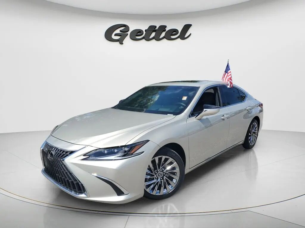 2024 Lexus ES 300h Ultra Luxury — photo 1 of 35