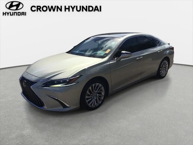 2022 Lexus ES 350 Ultra Luxury — photo 1 of 10