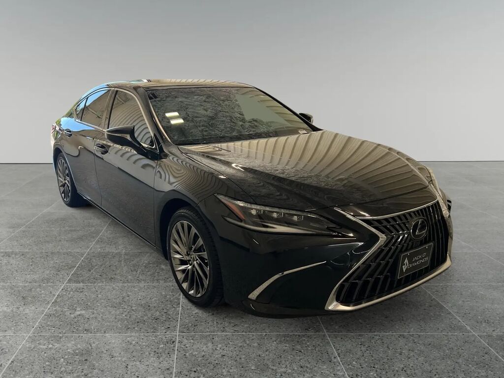 2025 Lexus ES 350 Ultra Luxury — photo 1 of 13