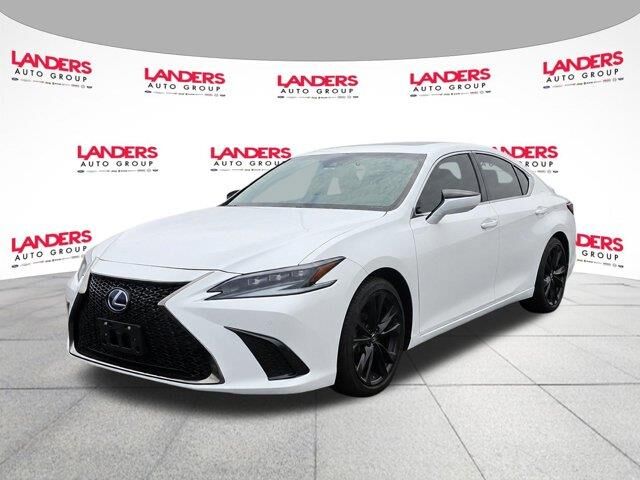 2022 Lexus ES 300h F SPORT
