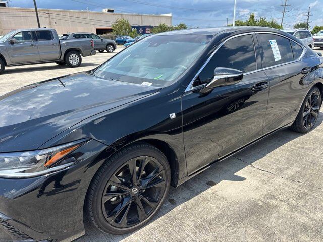 2022 Lexus ES ES 350 F SPORT — photo 1 of 18