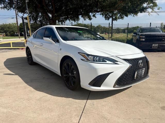 2024 Lexus ES 350 F SPORT Handling