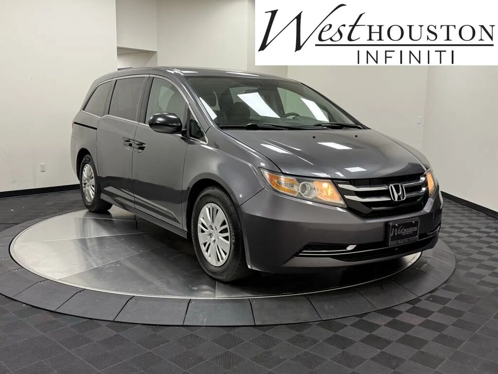 2016 Honda Odyssey LX — photo 1 of 13