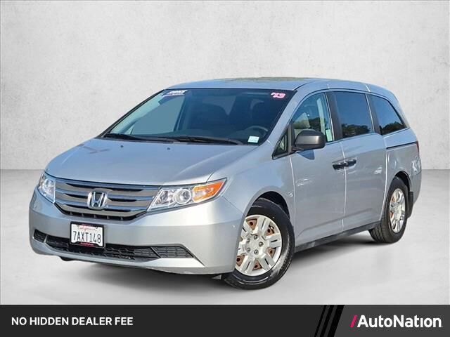 2013 Honda Odyssey LX — photo 1 of 13