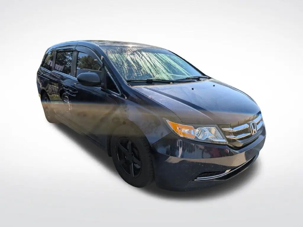 2016 Honda Odyssey LX — photo 1 of 13