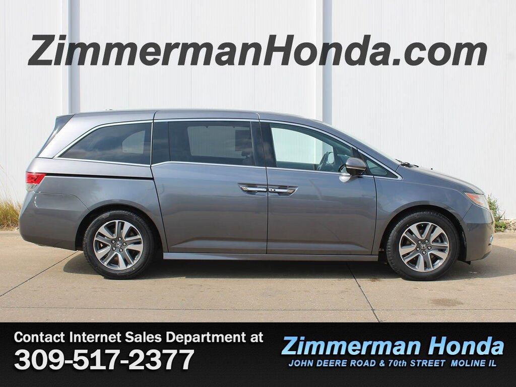 2016 Honda Odyssey Touring — photo 1 of 13