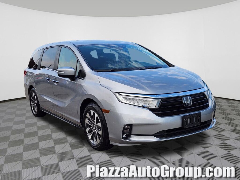 2023 Honda Odyssey EX-L — photo 1 of 7