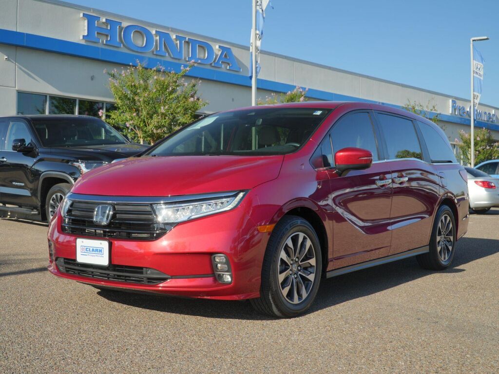 2024 Honda Odyssey EX-L — photo 1 of 13