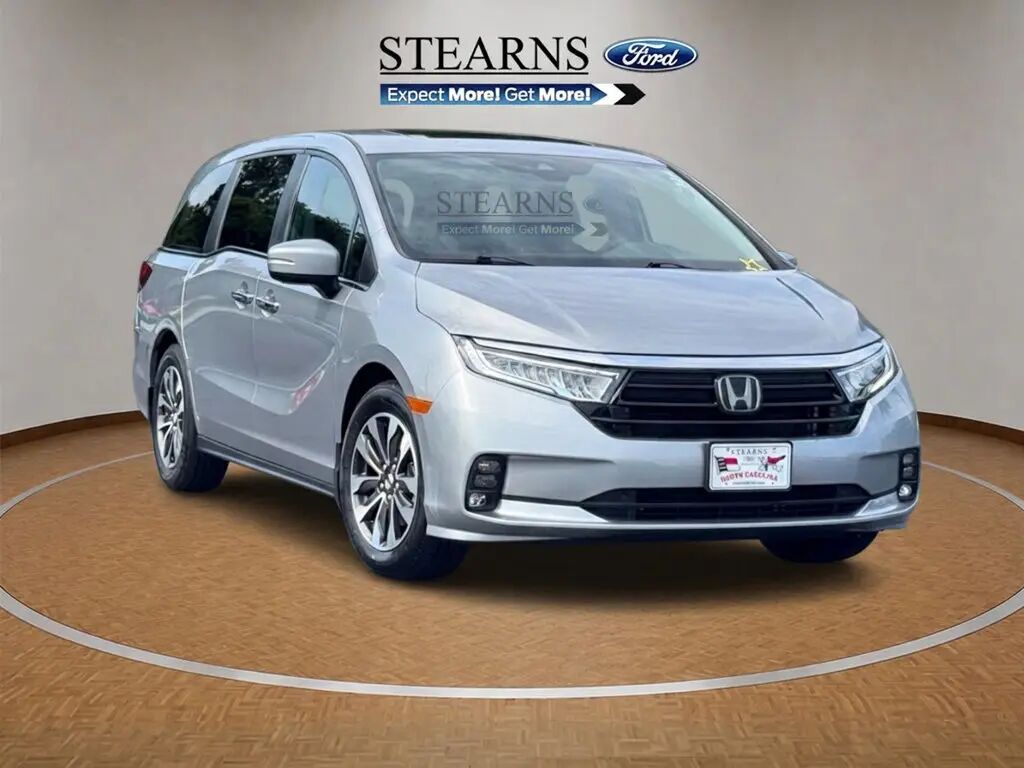 2023 Honda Odyssey EX-L — photo 1 of 13