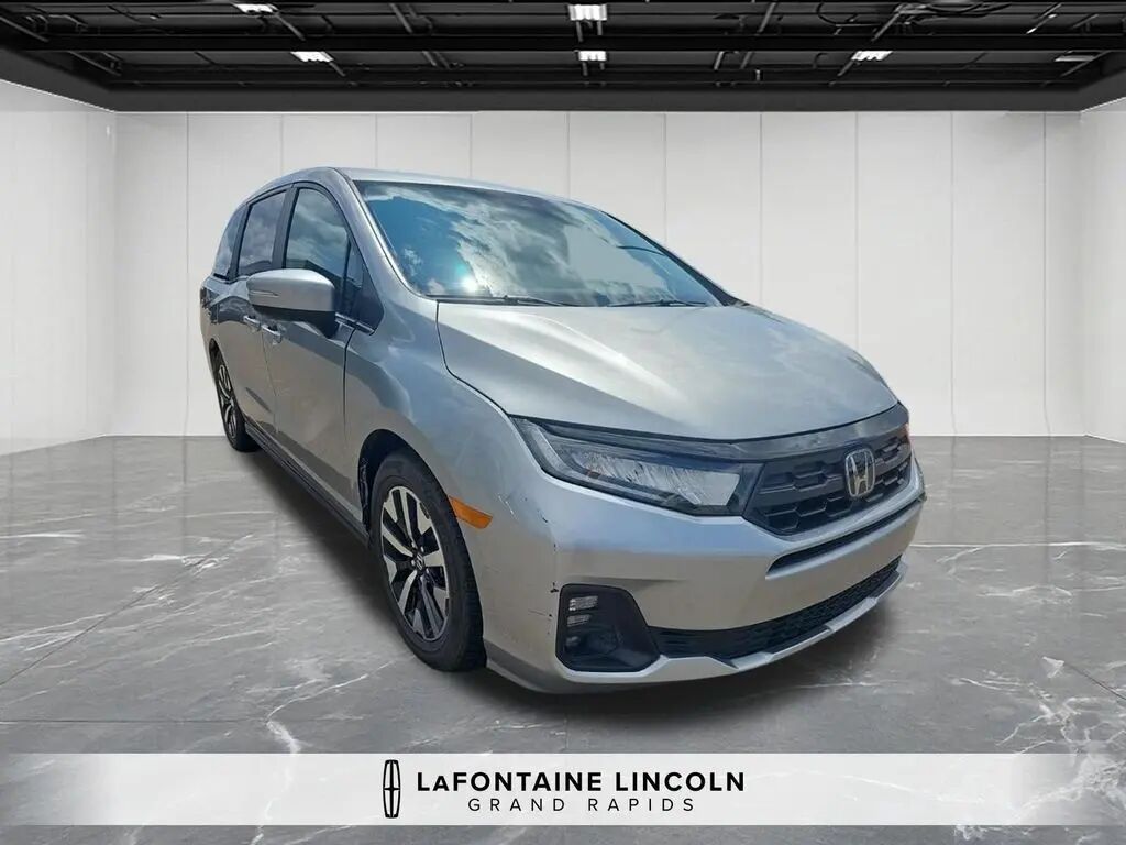 2025 Honda Odyssey EX-L — photo 1 of 13