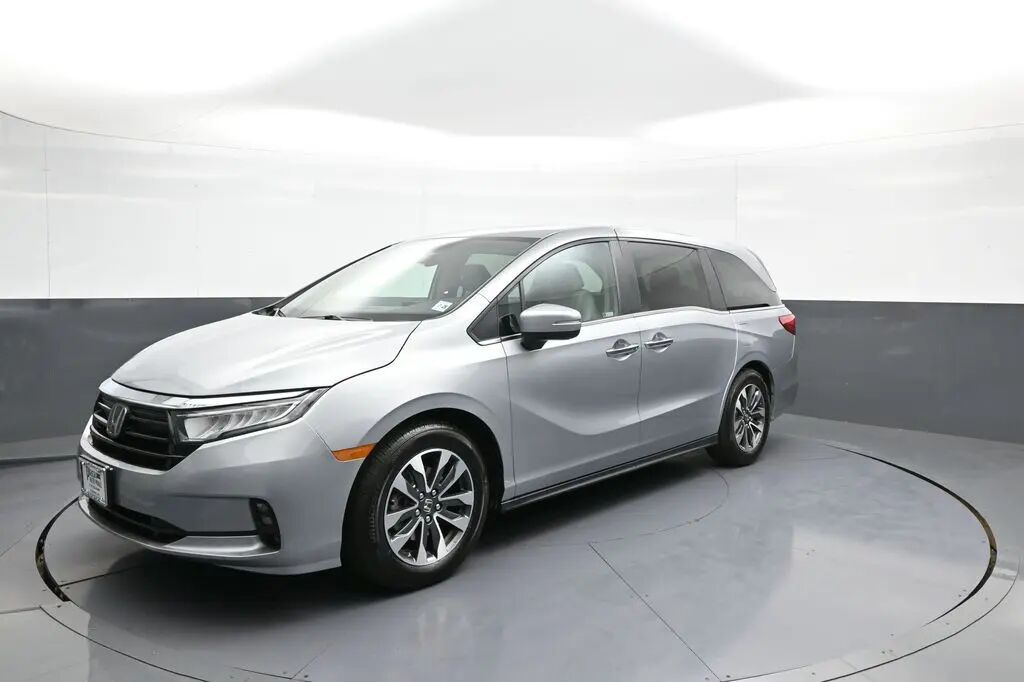2023 Honda Odyssey EX-L — photo 1 of 12