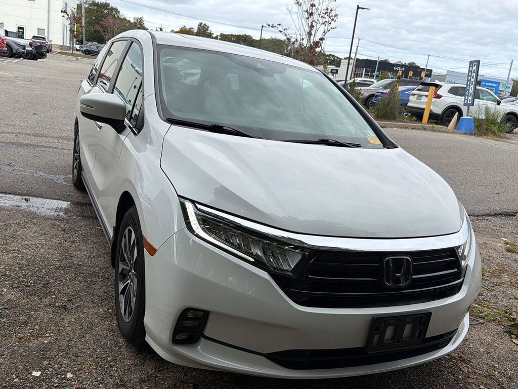 2024 Honda Odyssey EX-L — photo 1 of 7