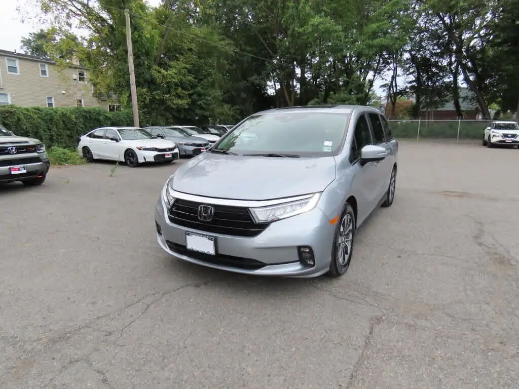2023 Honda Odyssey EX-L — photo 1 of 13