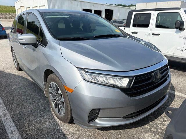 2021 Honda Odyssey EX-L — photo 1 of 11