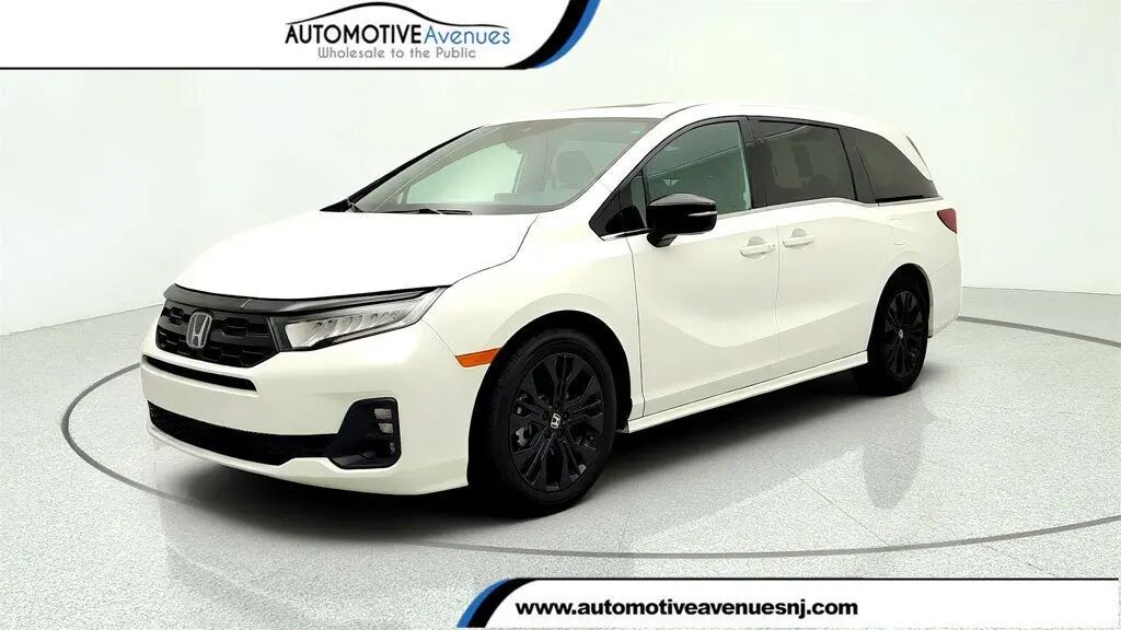 2025 Honda Odyssey Sport-L — photo 1 of 13