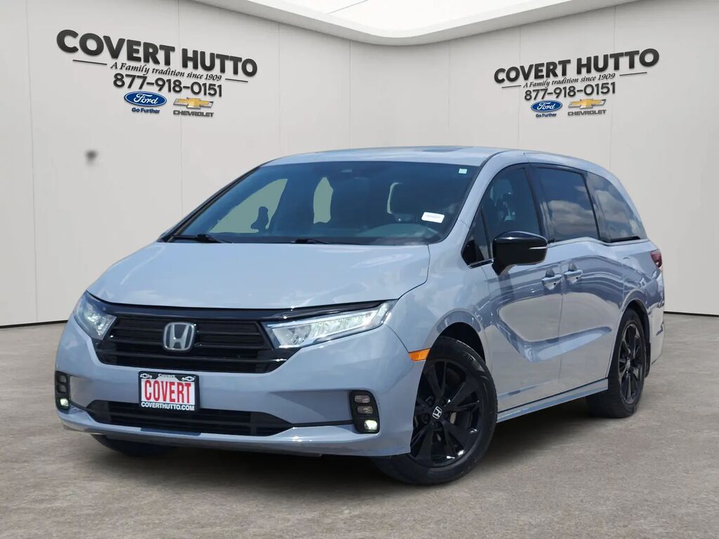 2023 Honda Odyssey Sport — photo 1 of 13