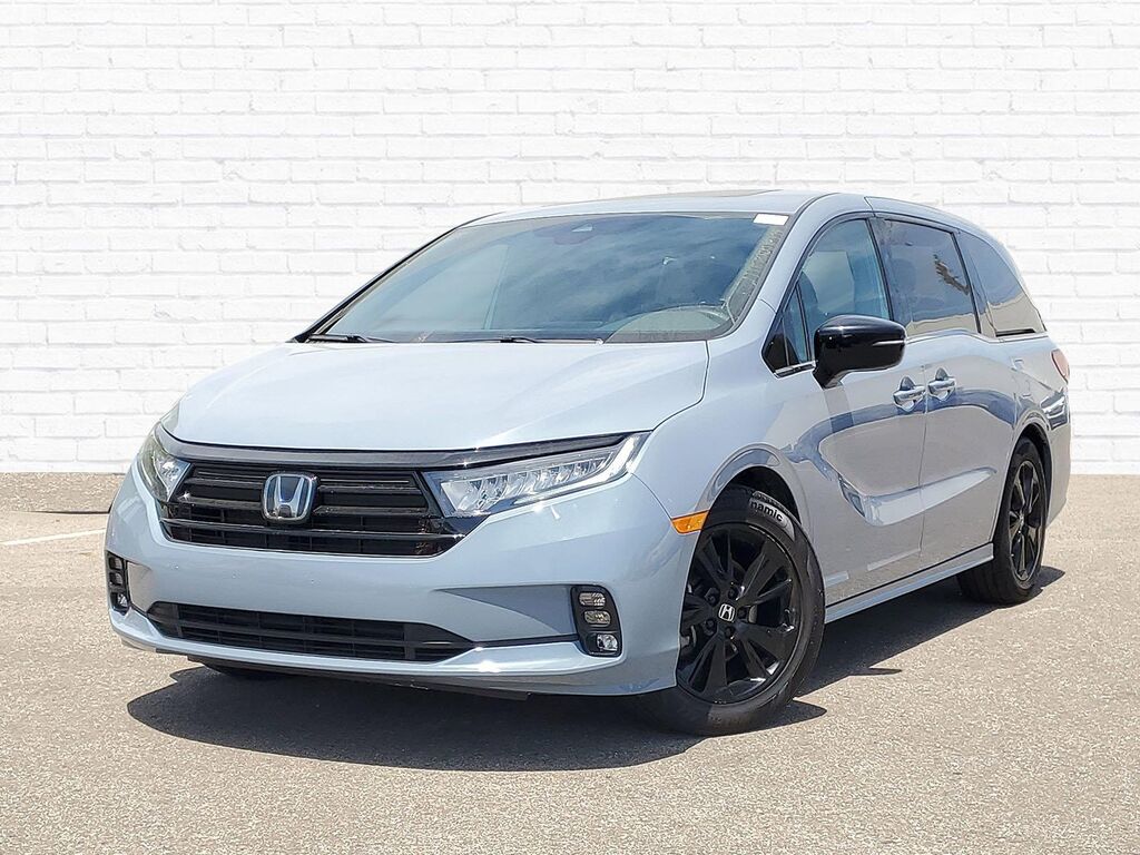 2023 Honda Odyssey Sport — photo 1 of 13