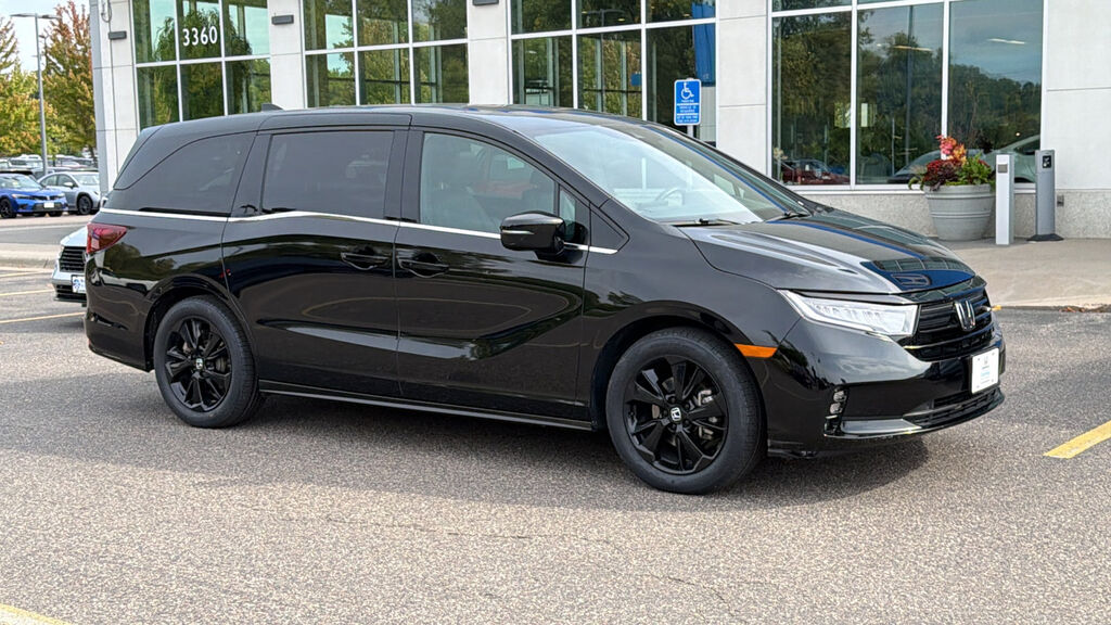 2024 Honda Odyssey SPORT — photo 1 of 7