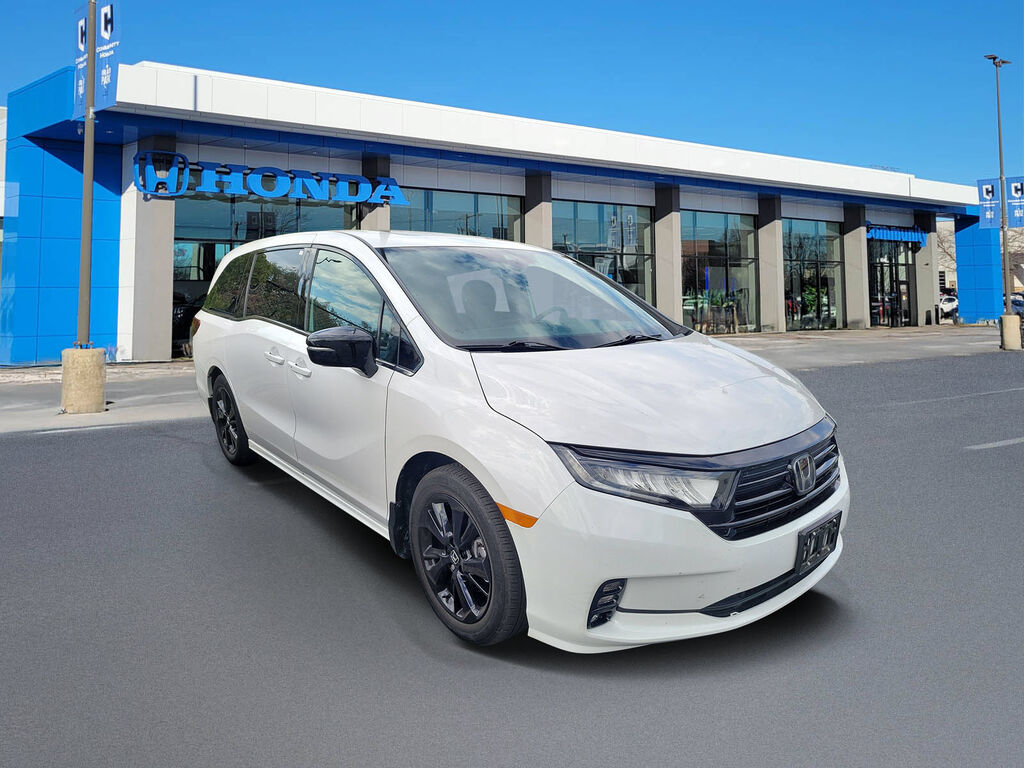 2024 Honda Odyssey SPORT — photo 1 of 4