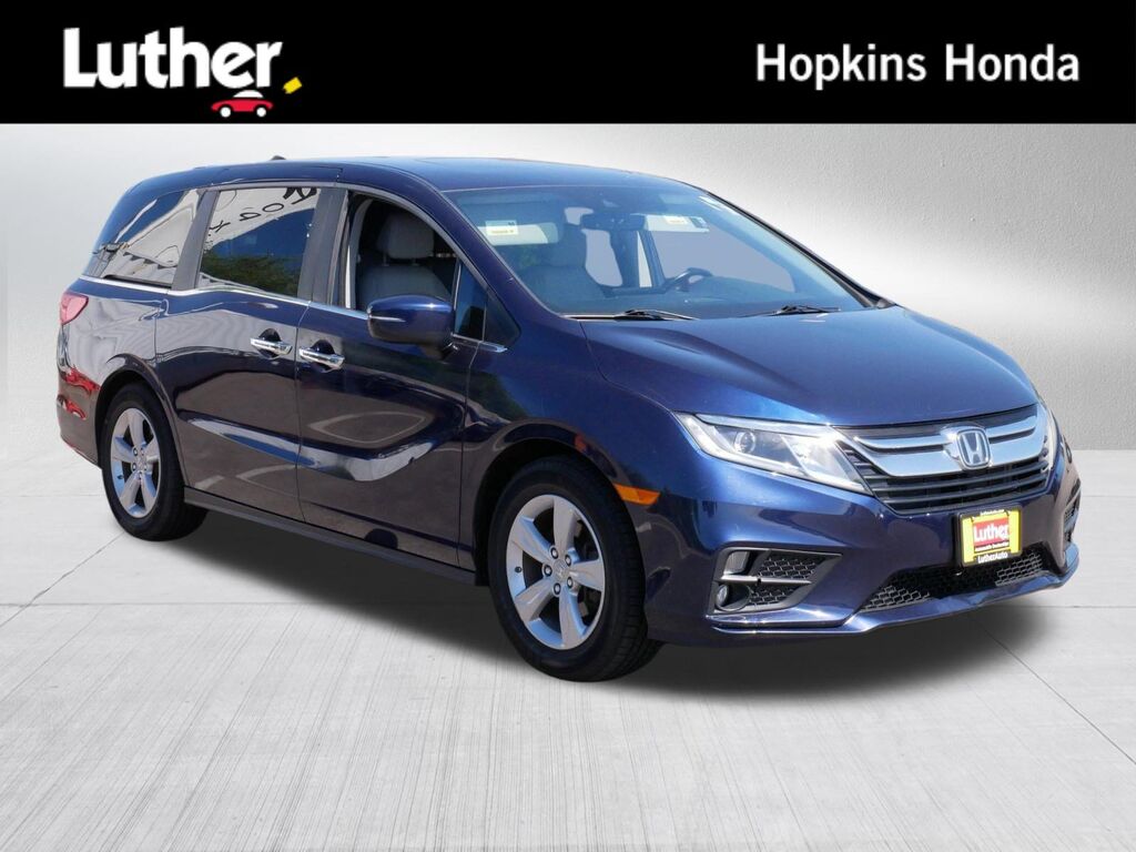2019 Honda Odyssey with Navi and Rear Entertainme — photo 1 of 7