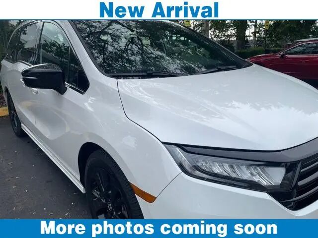 2023 Honda Odyssey Sport — photo 1 of 11