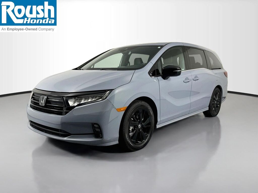 2024 Honda Odyssey Sport — photo 1 of 13