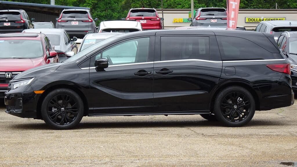 2025 Honda Odyssey Sport-L — photo 1 of 1