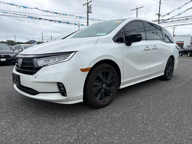 2023 Honda Odyssey Sport — photo 1 of 13