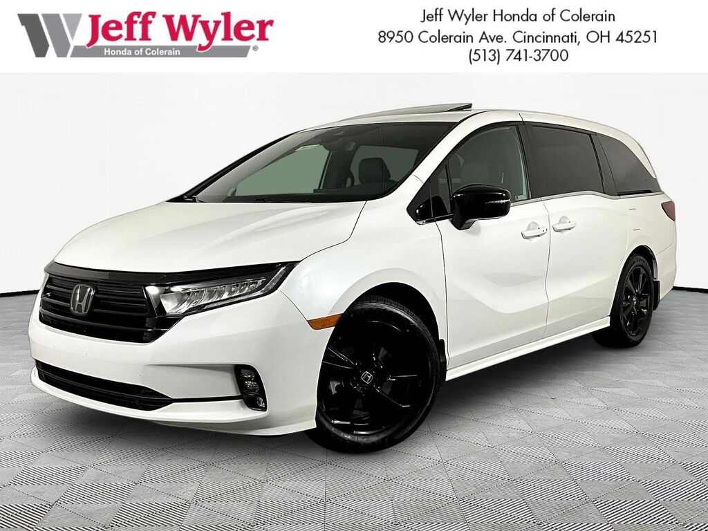 2023 Honda Odyssey Sport — photo 1 of 7