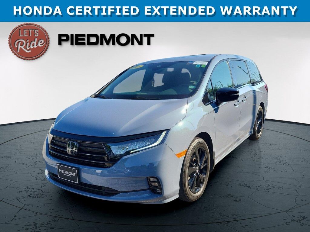 2024 Honda Odyssey Sport — photo 1 of 13