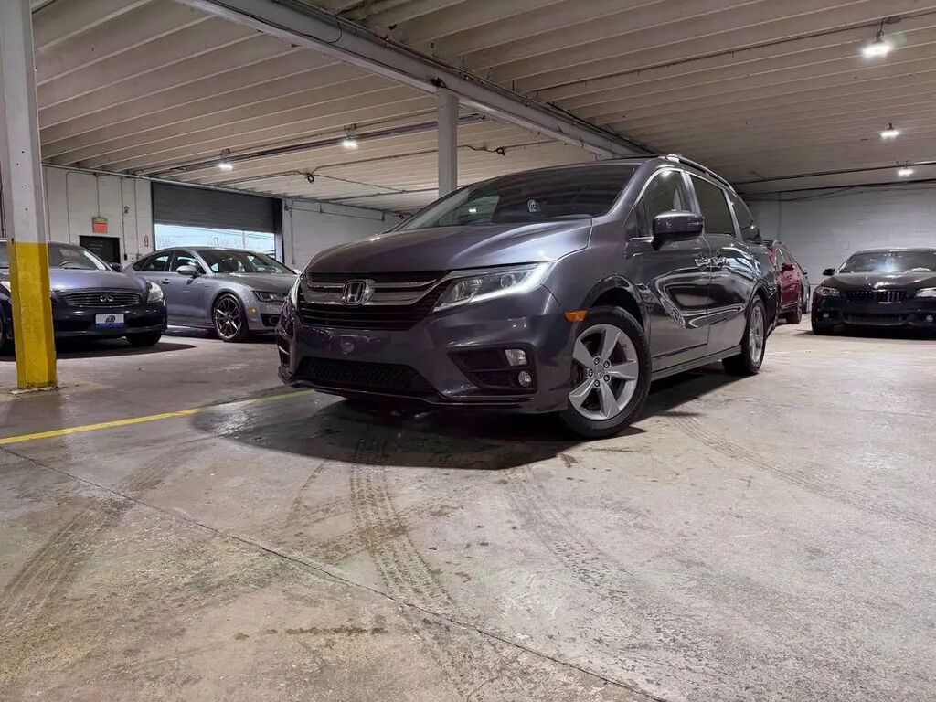 2020 Honda Odyssey EX-L — photo 1 of 10