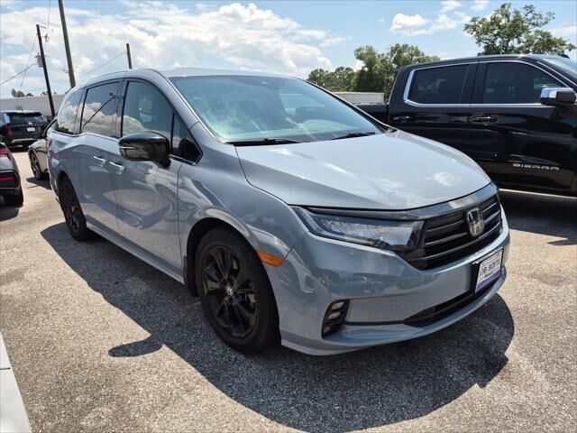 2023 Honda Odyssey Sport — photo 1 of 19