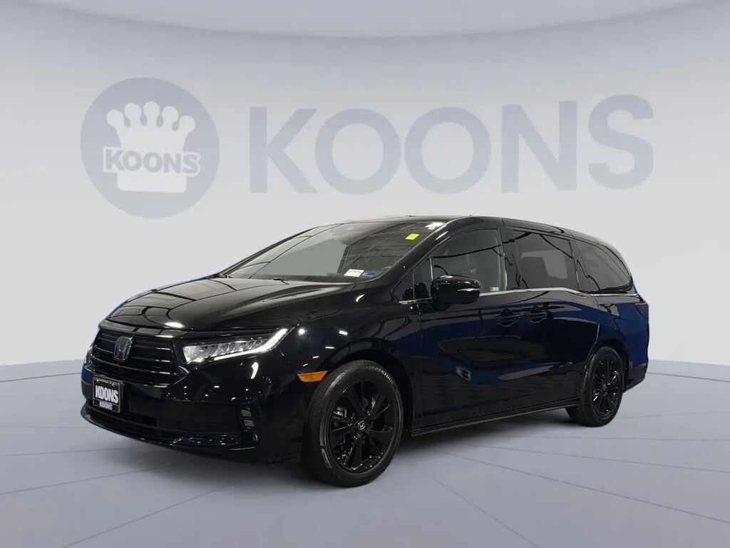 2023 Honda Odyssey Sport — photo 1 of 18