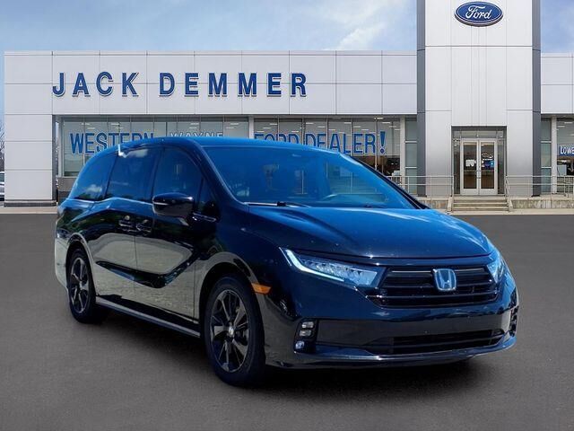 2024 Honda Odyssey Sport — photo 1 of 13