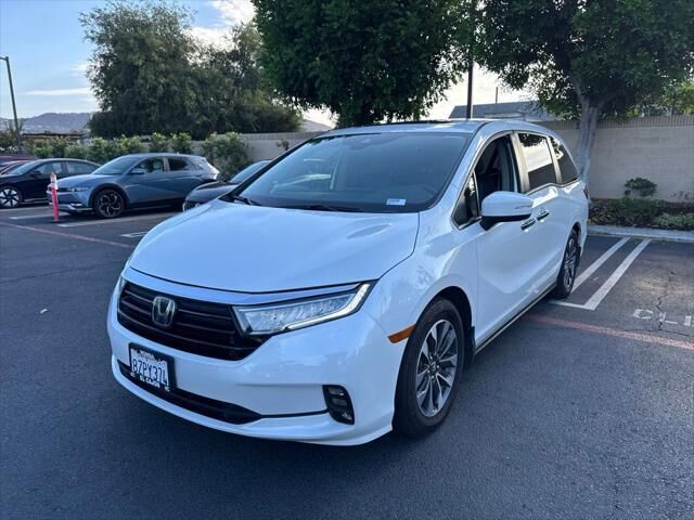 2022 Honda Odyssey EX-L — photo 1 of 8