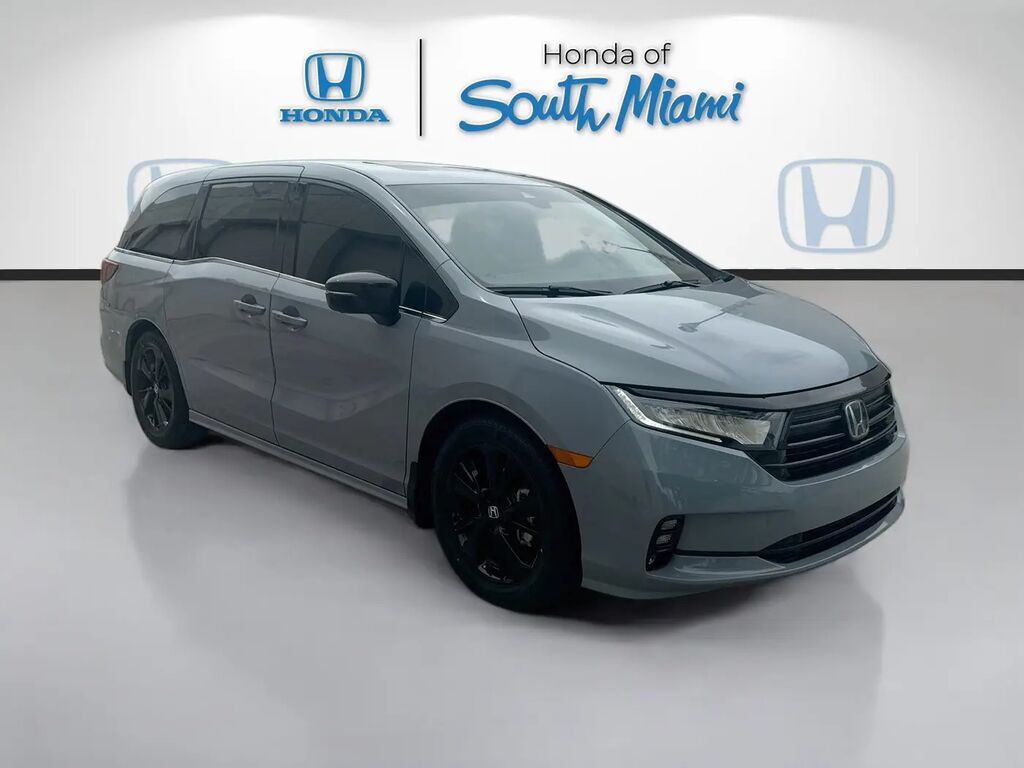 2024 Honda Odyssey Sport — photo 1 of 13