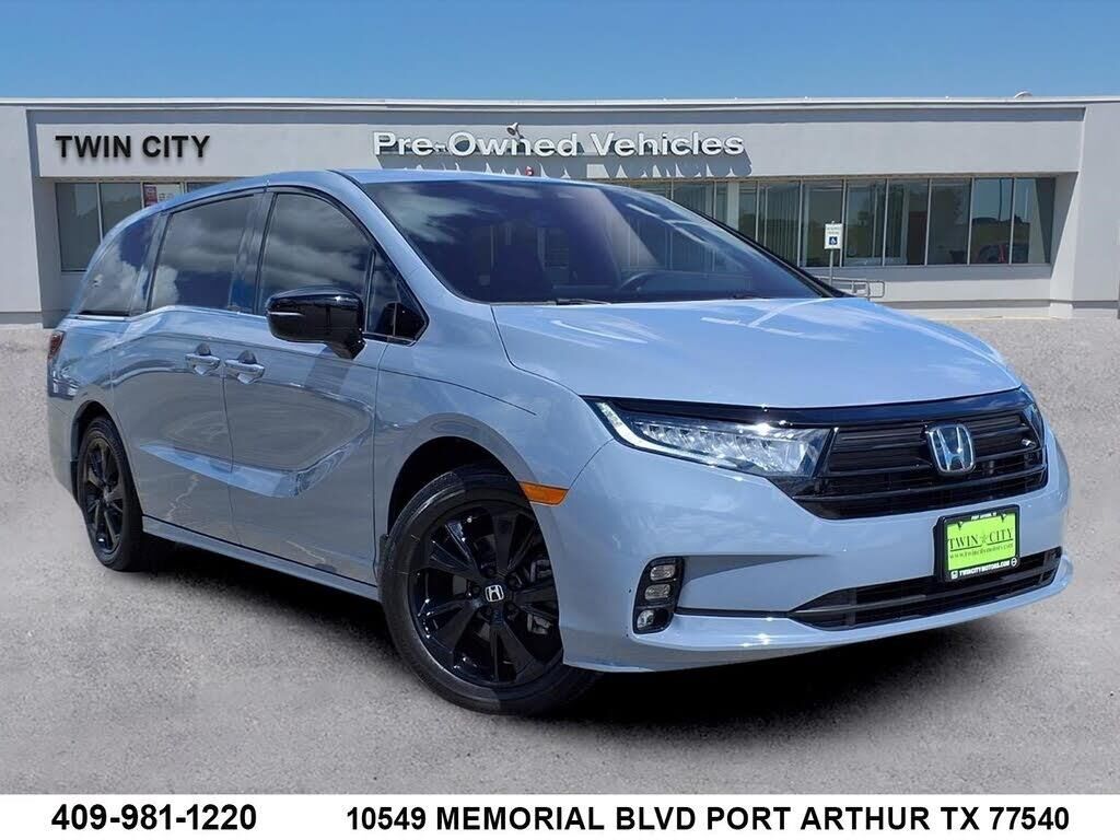 2024 Honda Odyssey Sport — photo 1 of 1