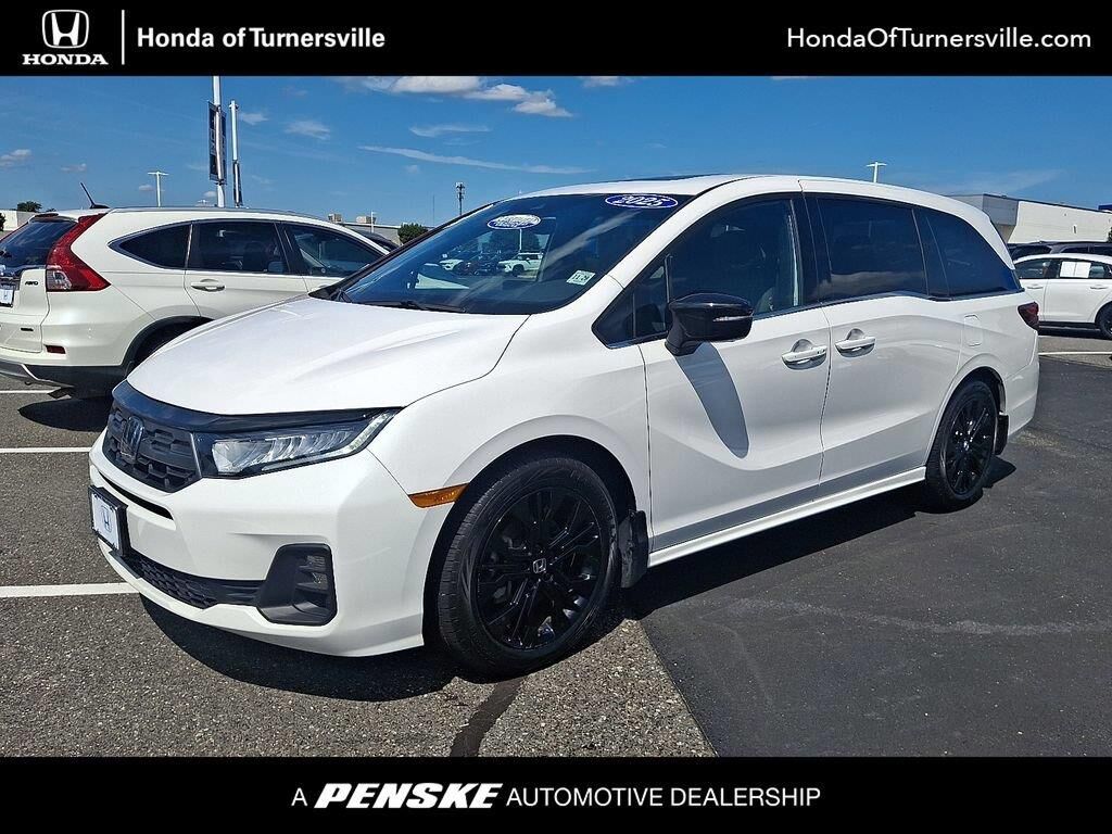 2025 Honda Odyssey Sport-L — photo 1 of 13