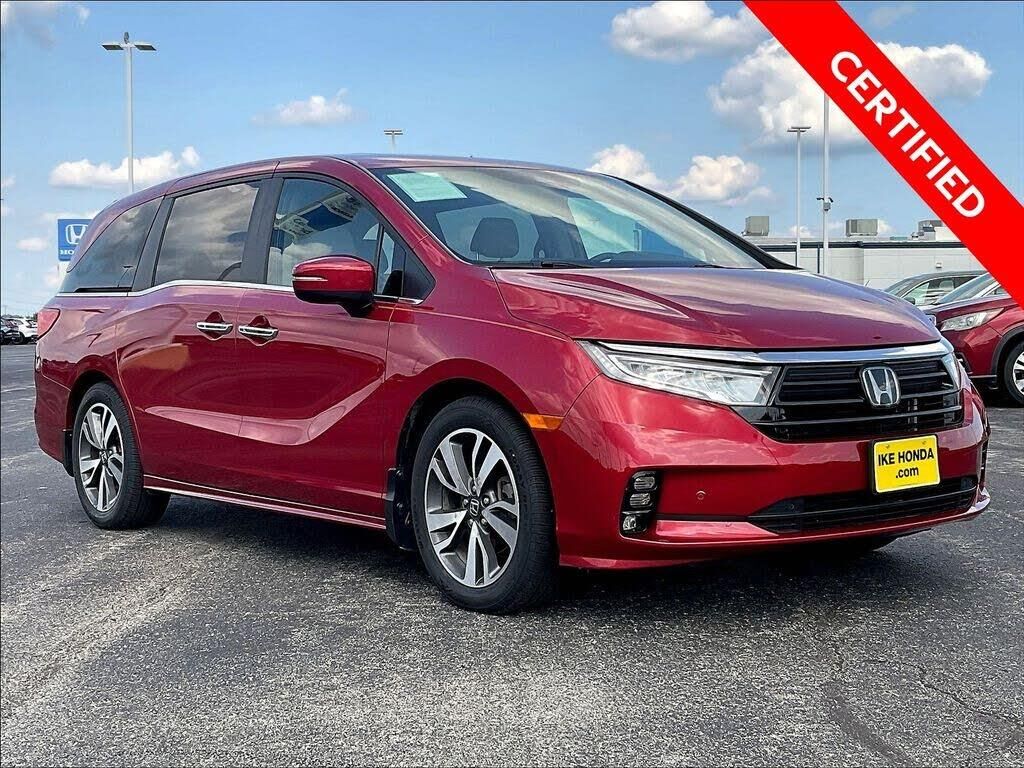 2022 Honda Odyssey Touring — photo 1 of 1
