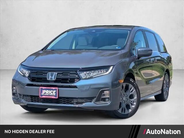 2025 Honda Odyssey Touring — photo 1 of 13