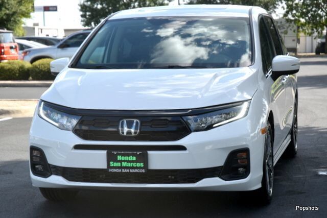 2026 Honda Odyssey Touring — photo 1 of 7