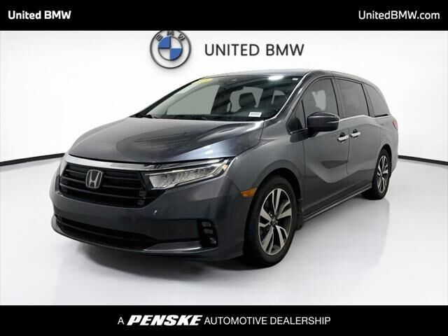 2021 Honda Odyssey Touring — photo 1 of 13