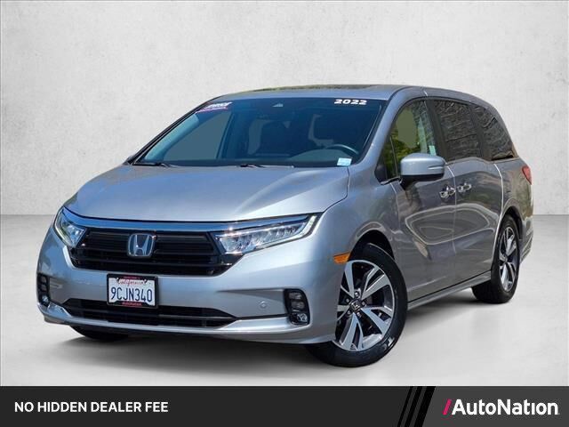 2022 Honda Odyssey Touring — photo 1 of 13