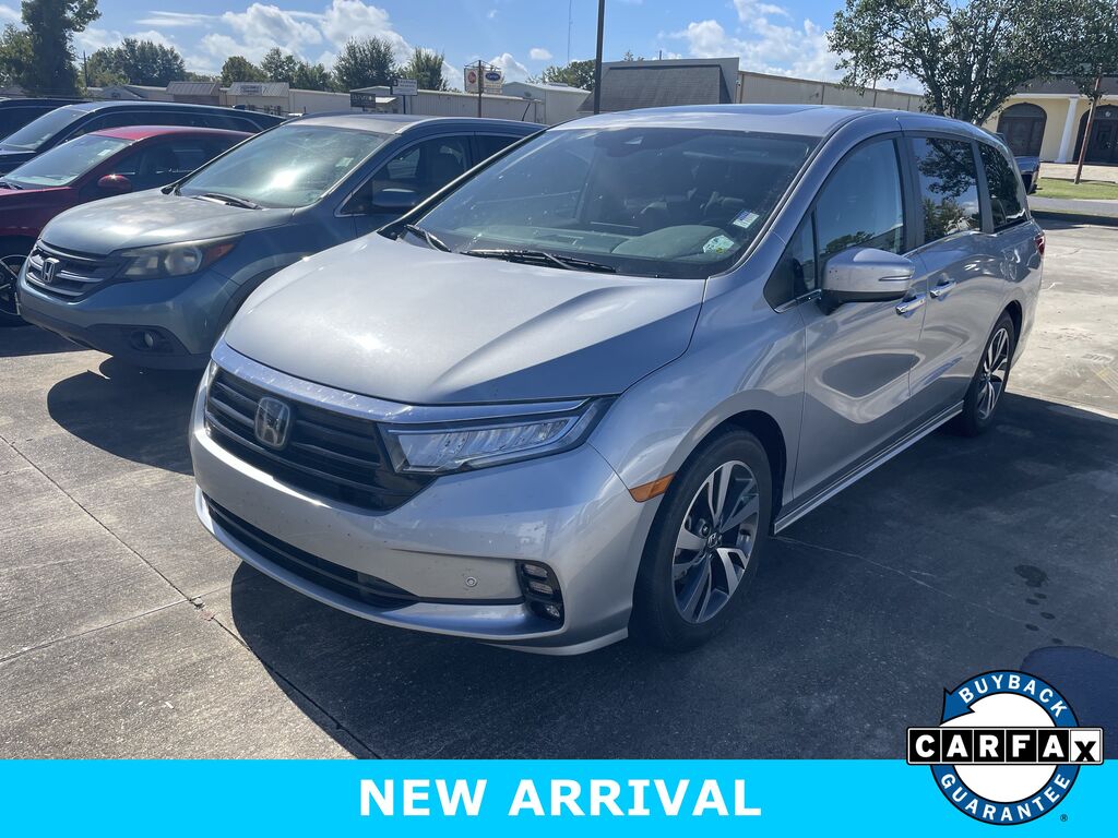 2023 Honda Odyssey TOURING — photo 1 of 2