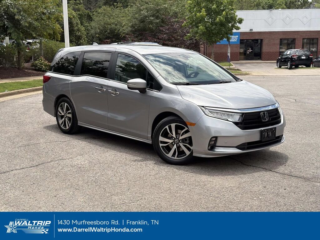 2023 Honda Odyssey TOURING — photo 1 of 7