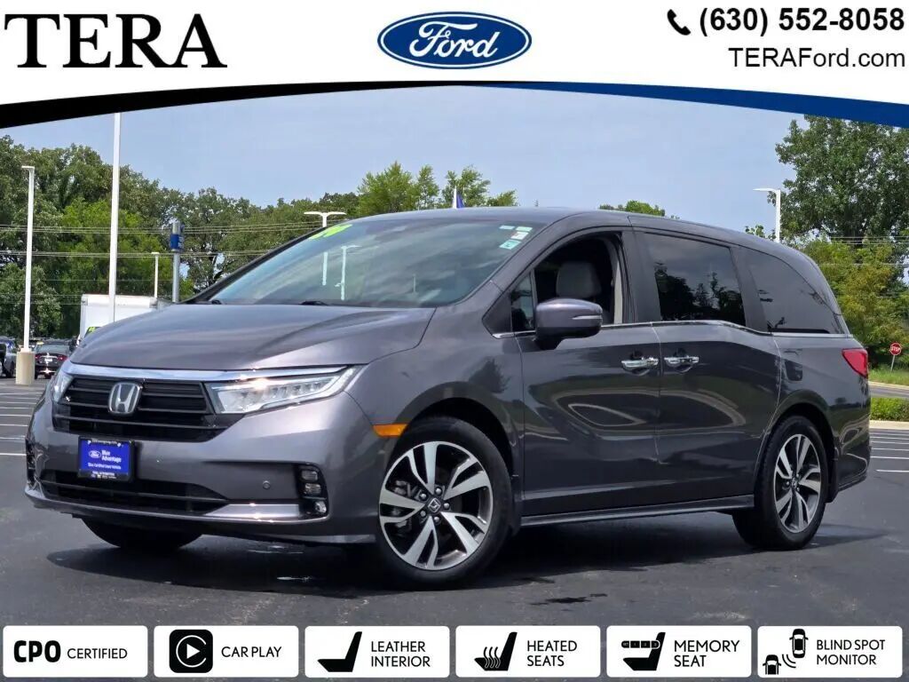 2024 Honda Odyssey Touring — photo 1 of 37