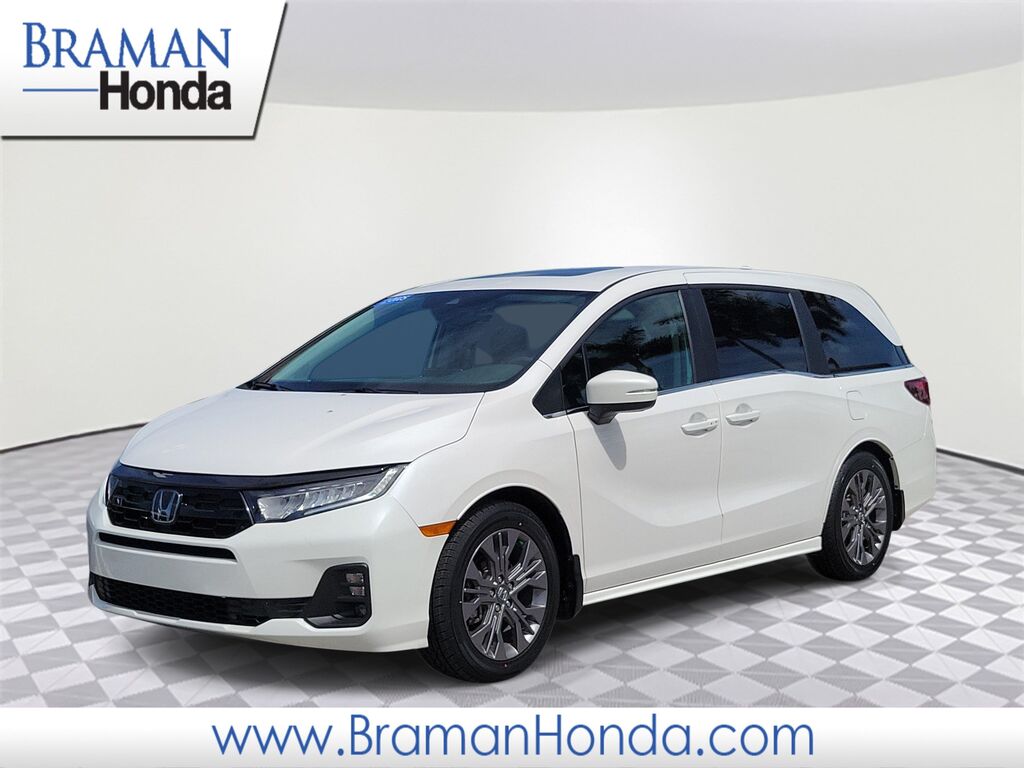 2025 Honda Odyssey Touring — photo 1 of 1