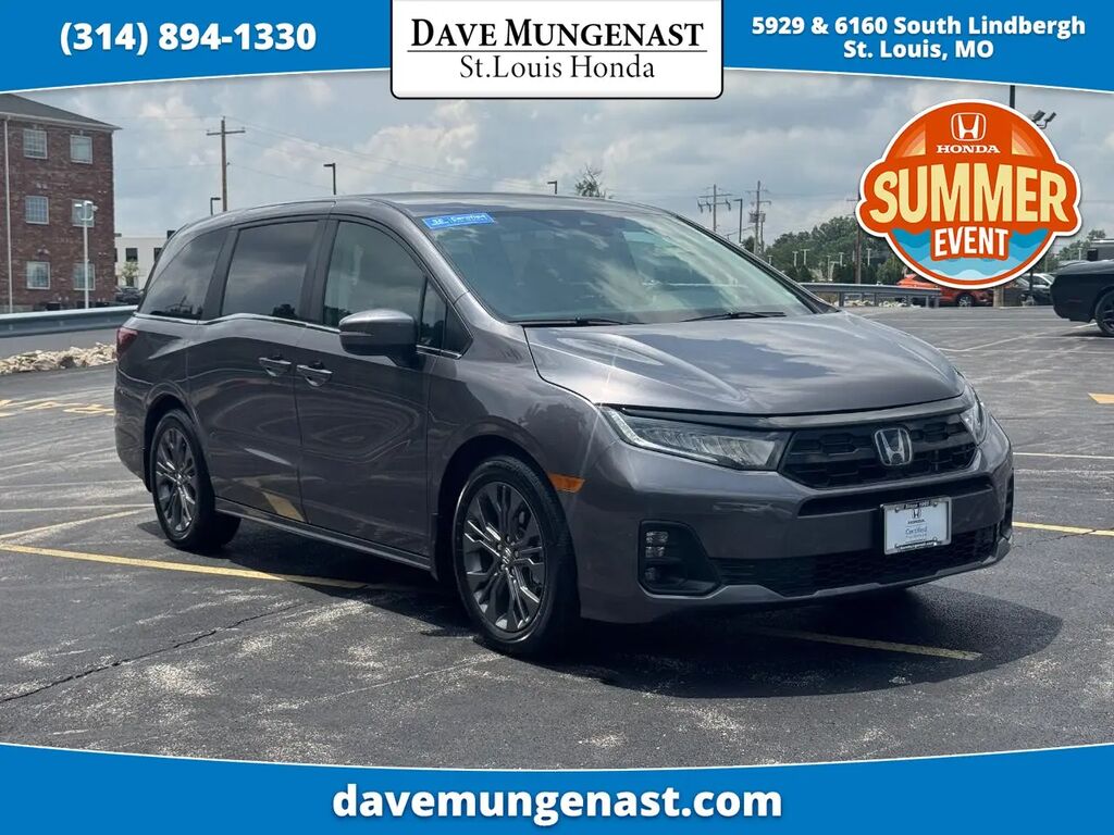 2026 Honda Odyssey Touring — photo 1 of 13